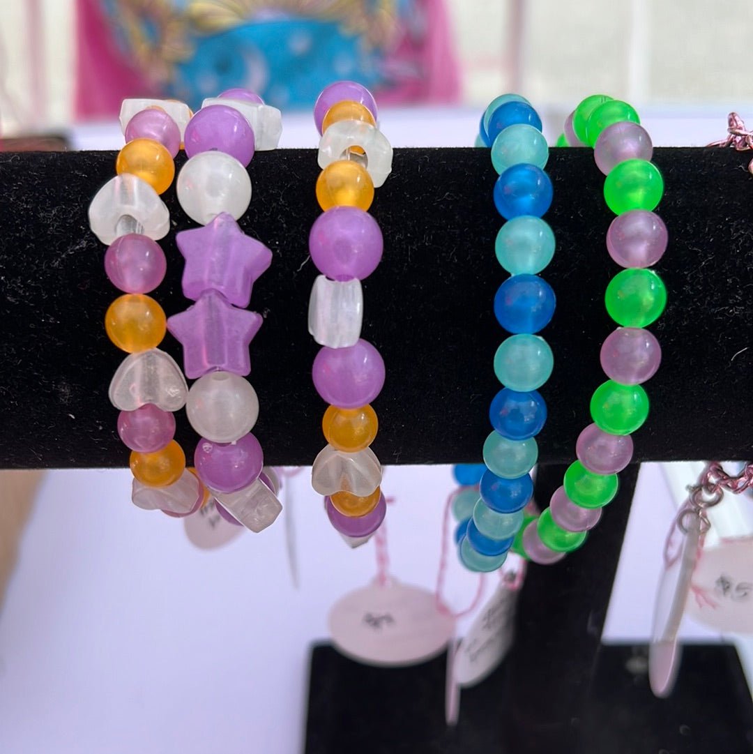 Glow in the Dark Bracelets - numonet