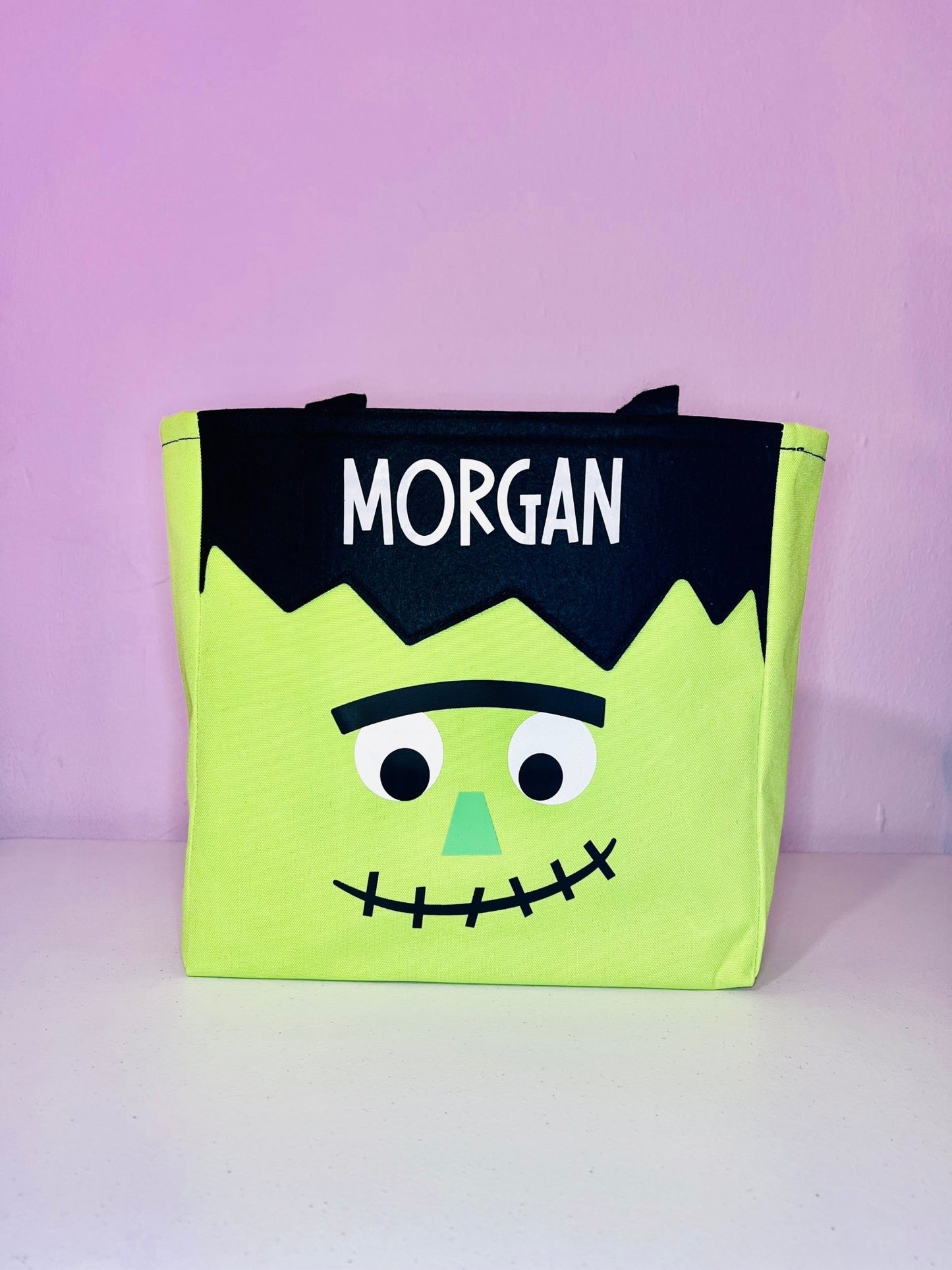 Halloween Smiling Frankie Character Tote - numonet